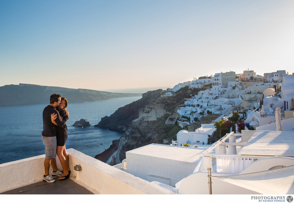 Greece-portraits-santorini-sunset-Match-Fit-honeymoon_0009